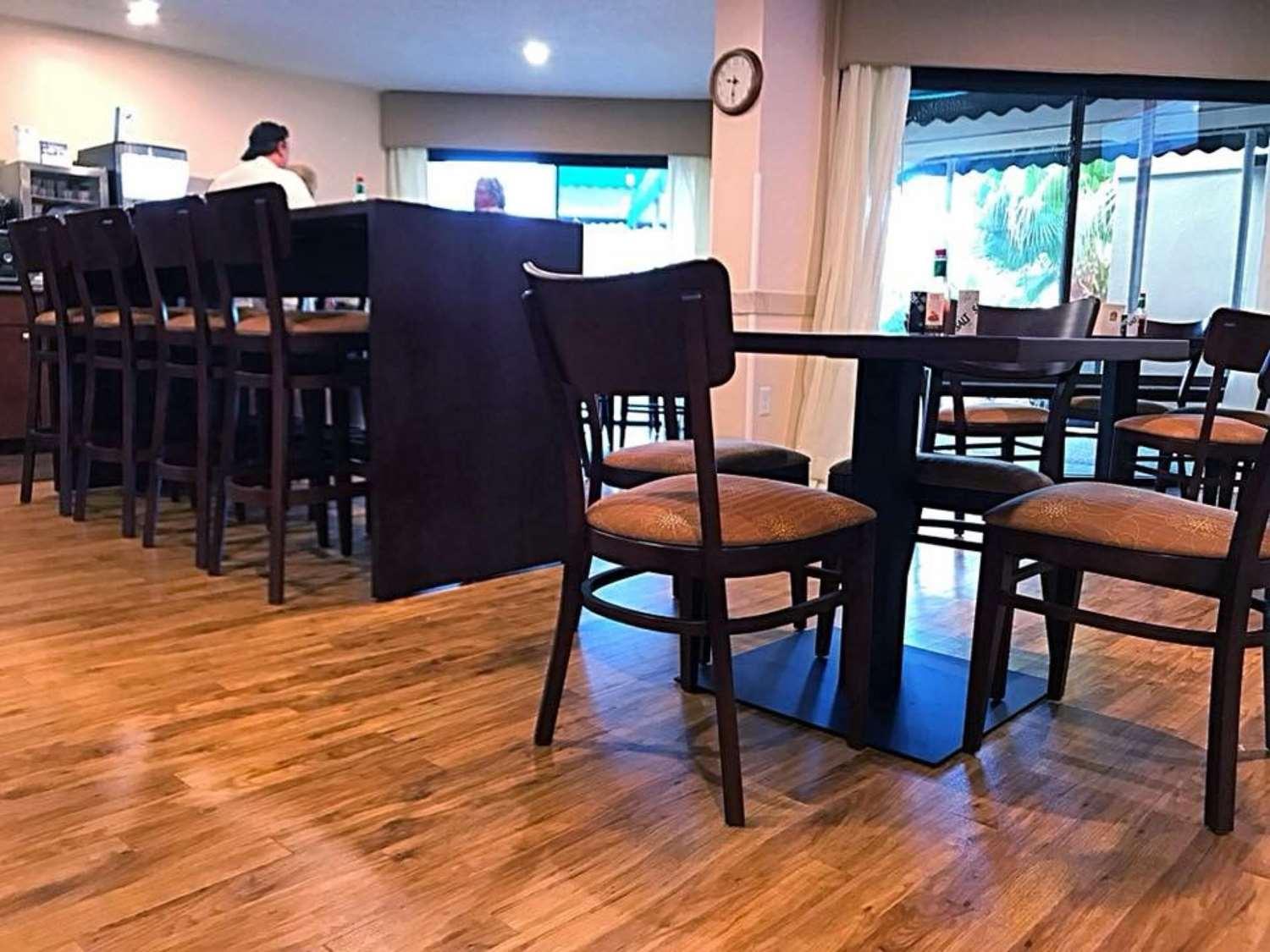 Hotel Best Western Oak Manor 3*